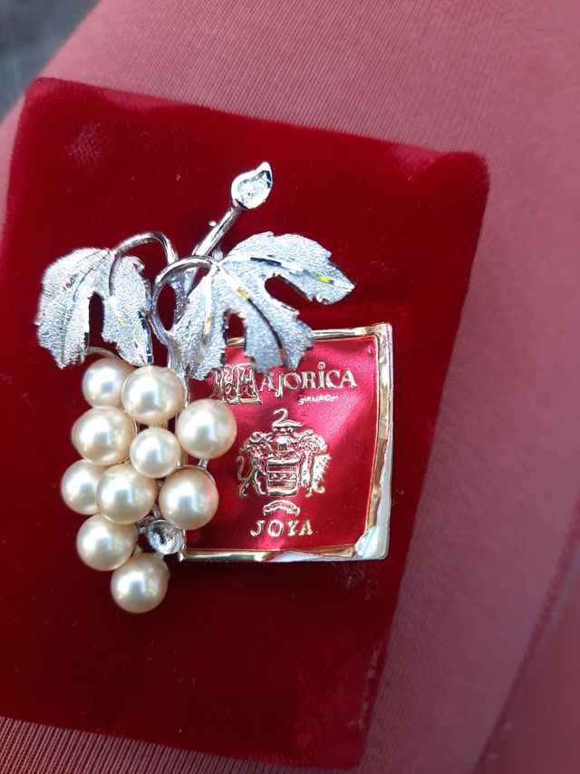 Spilla in argento e perle Majorica