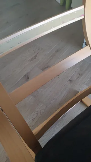 Sillón POANG IKEA madera+cojín con funda negra