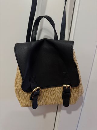 Bolso de rafia y piel negro
