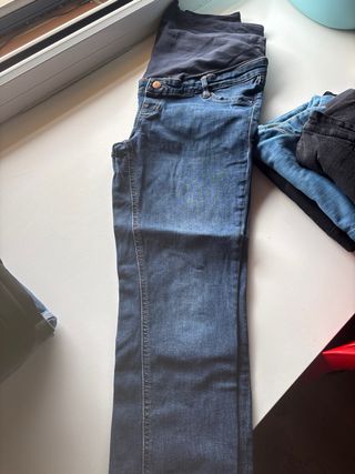 Tejanos, pantalones y mallas premamá 