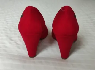 Zapatos tacón Mustang talla 39