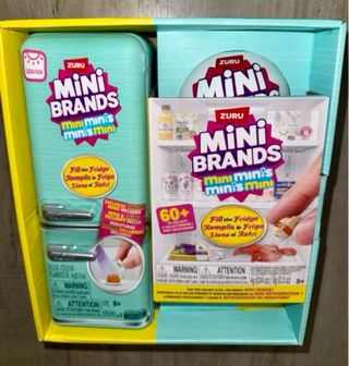 Mini Brands Nevera + 2 Bolas Zuru
