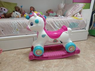 Correpasillos unicornio blanco y rosa