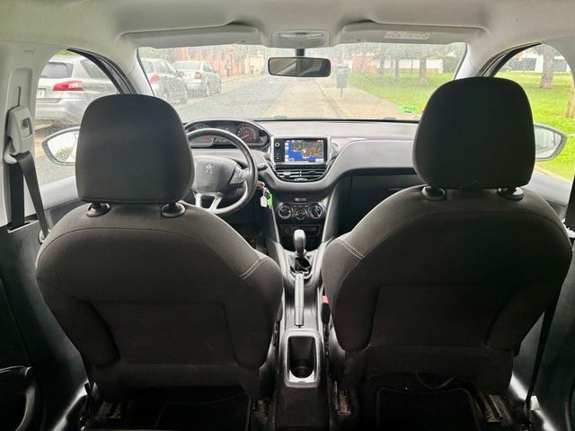 Peugeot 208 2016