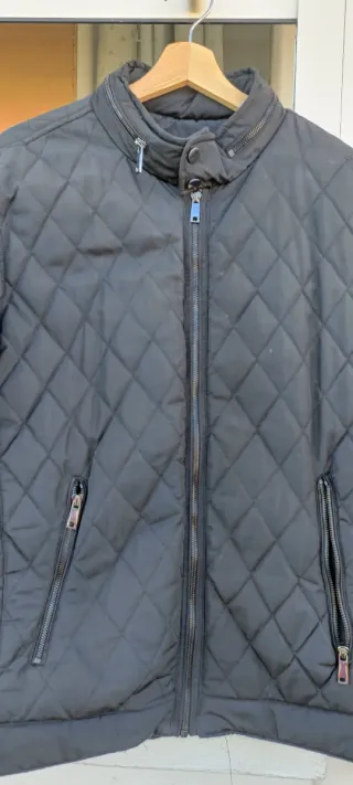 Abrigo acolchado negro talla L