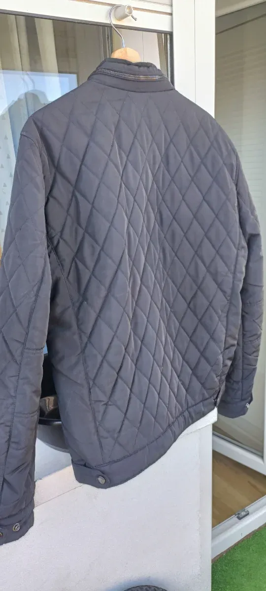 Abrigo acolchado negro talla L