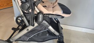 Carro de bebé color beige usado solo tres veses