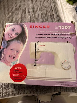 Máquina de coser Singer 1507