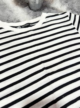 Camiseta Zara Rayas Blanco y Negro