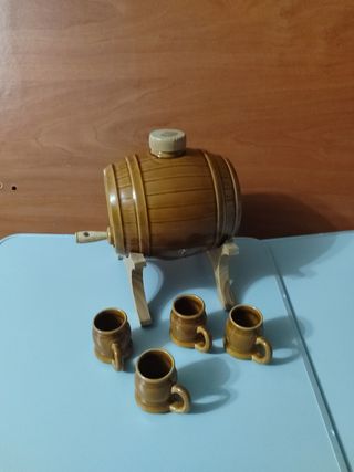 Barril y 4 jarritas cerámica vintage