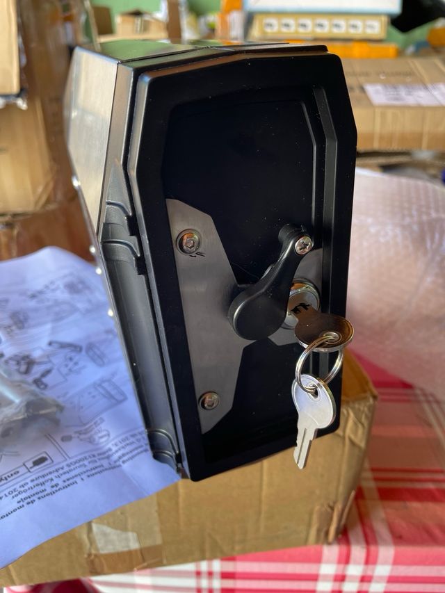 Caja Herramientas BMW R1200GS