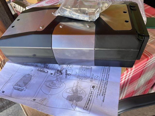 Caja Herramientas BMW R1200GS