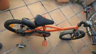Bicicleta infantil naranja B'TWIN
