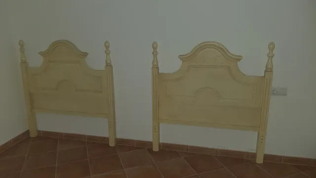 2 cabeceros 90 + 1 mesita noche