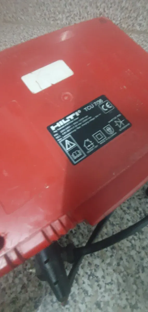 Cargador Hilti TCU 706