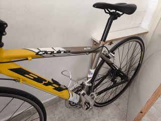 Bicicleta de carrera BH oquina de alumin