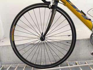 Bicicleta de carrera BH oquina de alumin