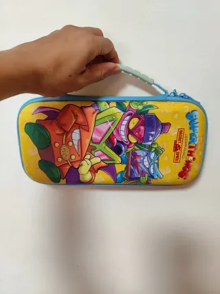 Funda Nintendo Switch Superthings