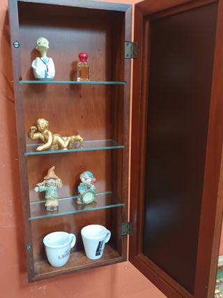 Mobiletto porta oggetti vetrina