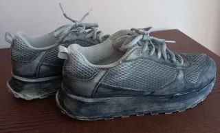 Zapatillas Zara de color gris