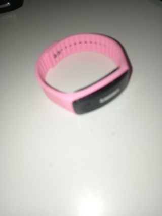 2 Pulseras antimosquitos blanco y rosa.