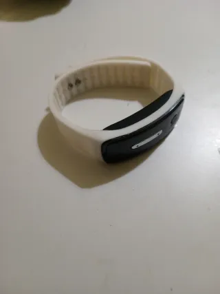 2 Pulseras antimosquitos blanco y rosa.