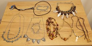 Lote de Pendientes pulseras y Collares