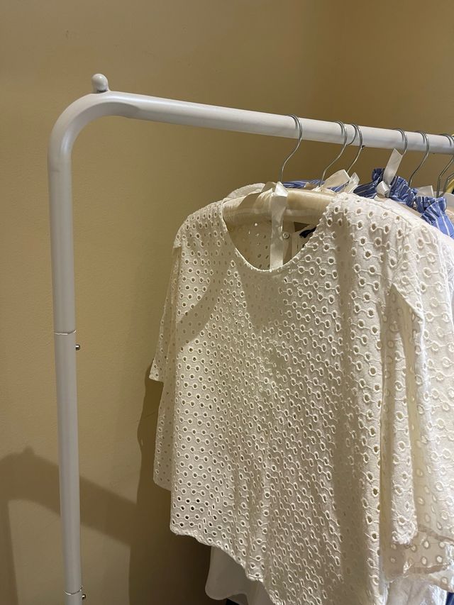 Camisa Zara blanca bordada