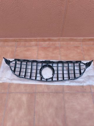 Rejilla Delantera Mercedes