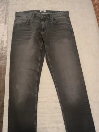 Pantalón vaquero Sfera gris hombre 