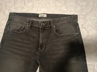 Pantalón vaquero Sfera gris hombre 