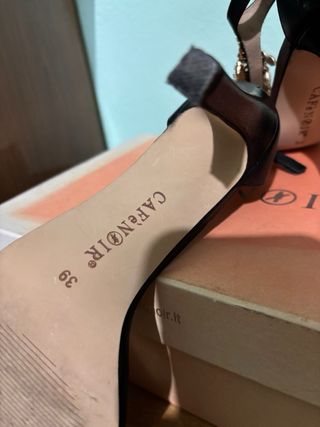 Sandali gioiello Cafè Noir neri e oro