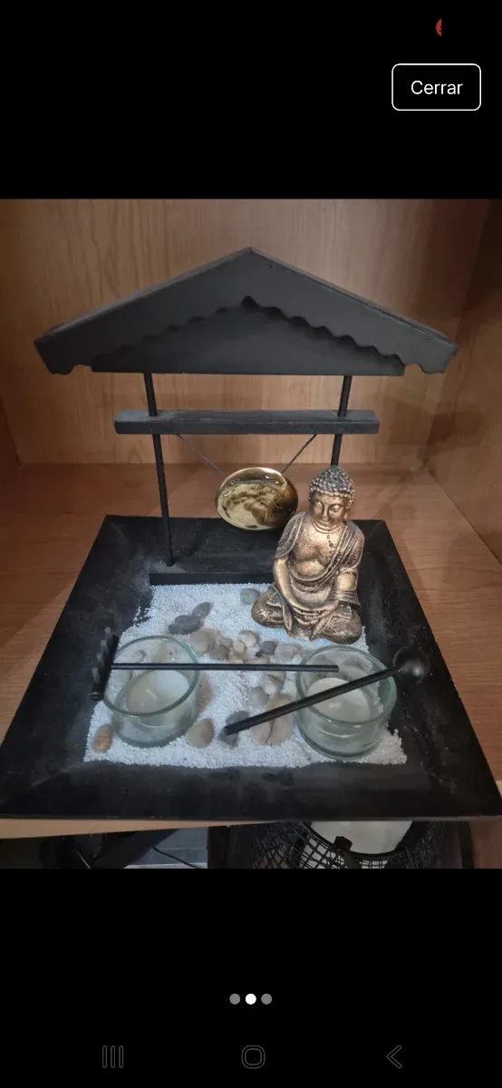 Buda con accesorios zen