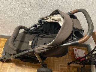 Carro de bebé . Marca Joie Signature