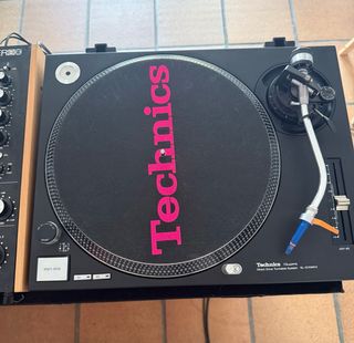 Technics SL-1210MK2 Tocadiscos