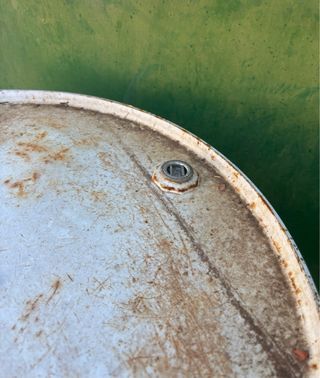 Bidón metálico Total blanco de aceite