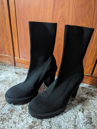 Botas altas ZARA negras