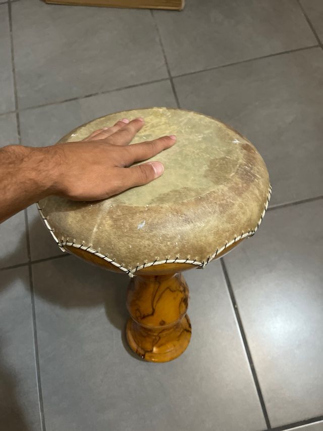 Bongó de Túnez (comprado allí)