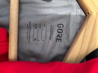 Chaqueta Gore-Tex Roja Talla L