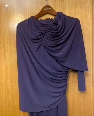 Vestido morado marca color nude 
talla s 