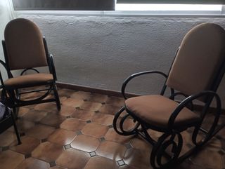 2 Butacas Mecedoras Tela y Metal
