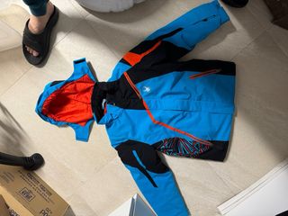 traje esquí spyder (chaqueta) y protest (pantalón)