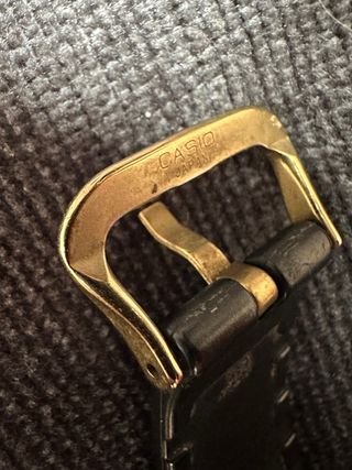 Casio G-Shock DW-6000 Oro