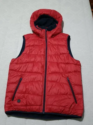 Chaleco acolchado capucha 