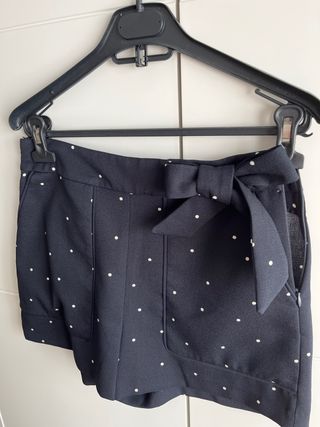 Pantalón corto lunares Zara negro blanco