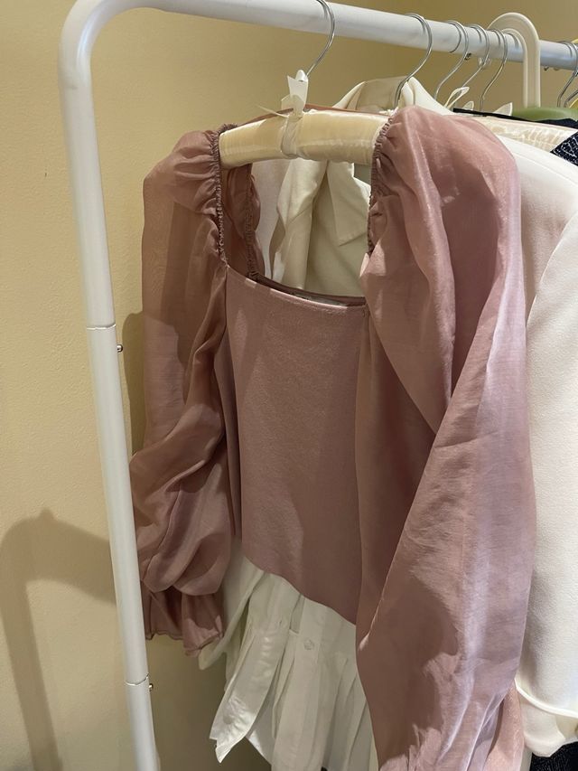 Top Zara Rosa Manga Abullonada