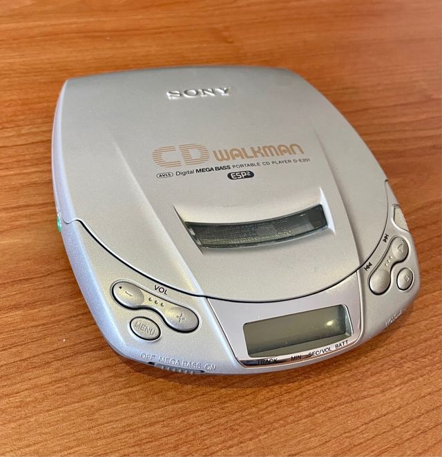 Sony CD Walkman D-E301 Reproductor Portátil Vintag