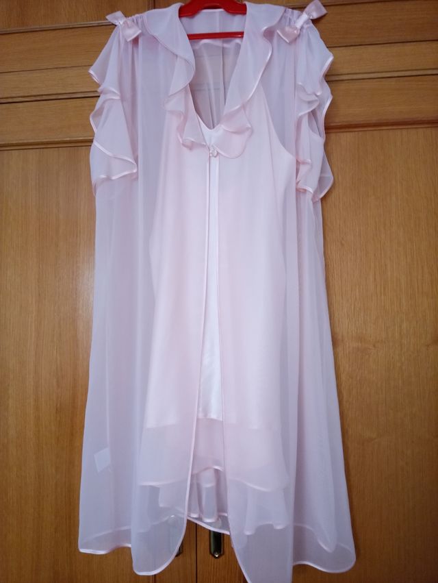 Conjunto bata y camisón rosa