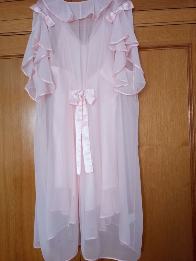 Conjunto bata y camisón rosa
