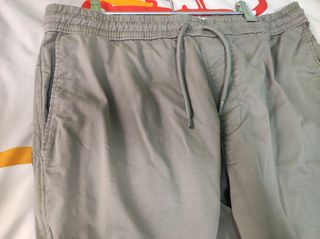 Pantalón jogger verde